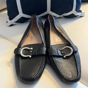 Salvatore Ferragamo driving loafers black leather size 8 B